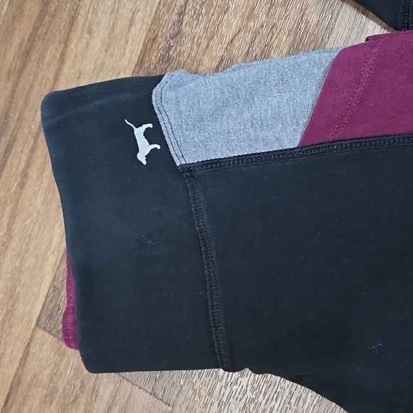 VS PINK MAROON/BLACK/GREY COLORBLOCKED YOGA PANTS SIZE XS - Picture 2 of 11